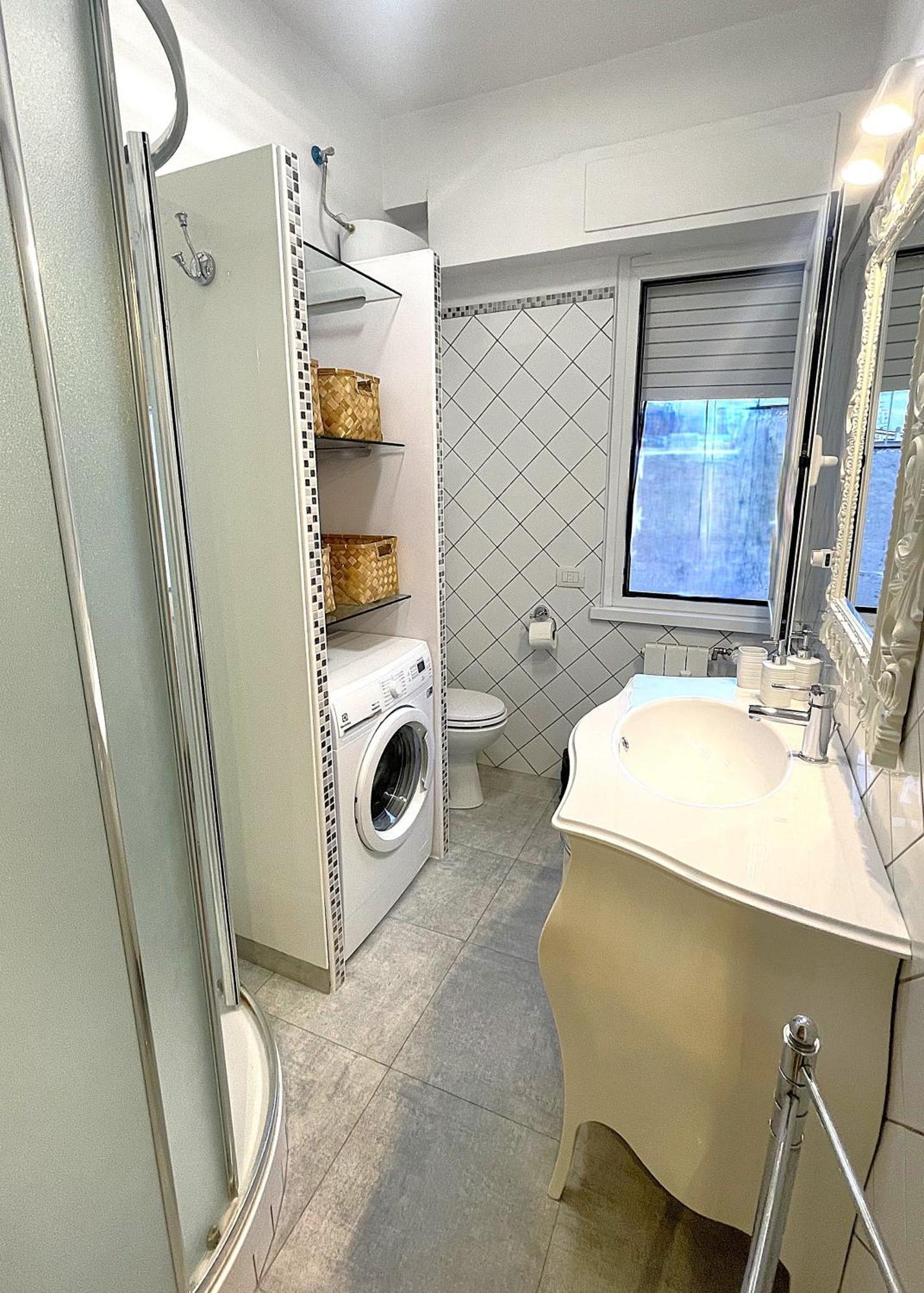 Appartement La Casa Libre Metro A Colli Albani 350 M