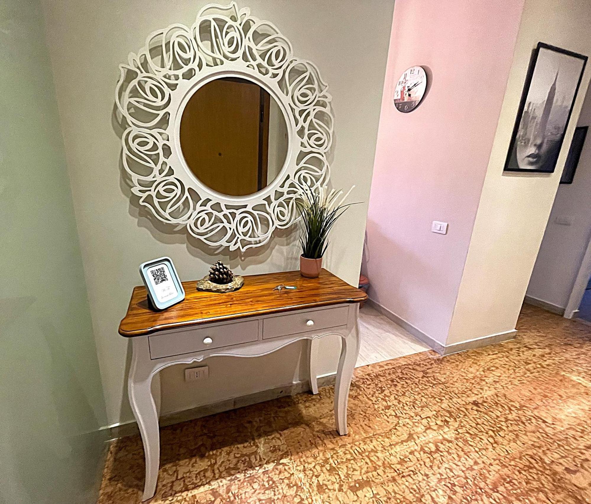 La Casa Libre Metro A Colli Albani 350 M Appartement *